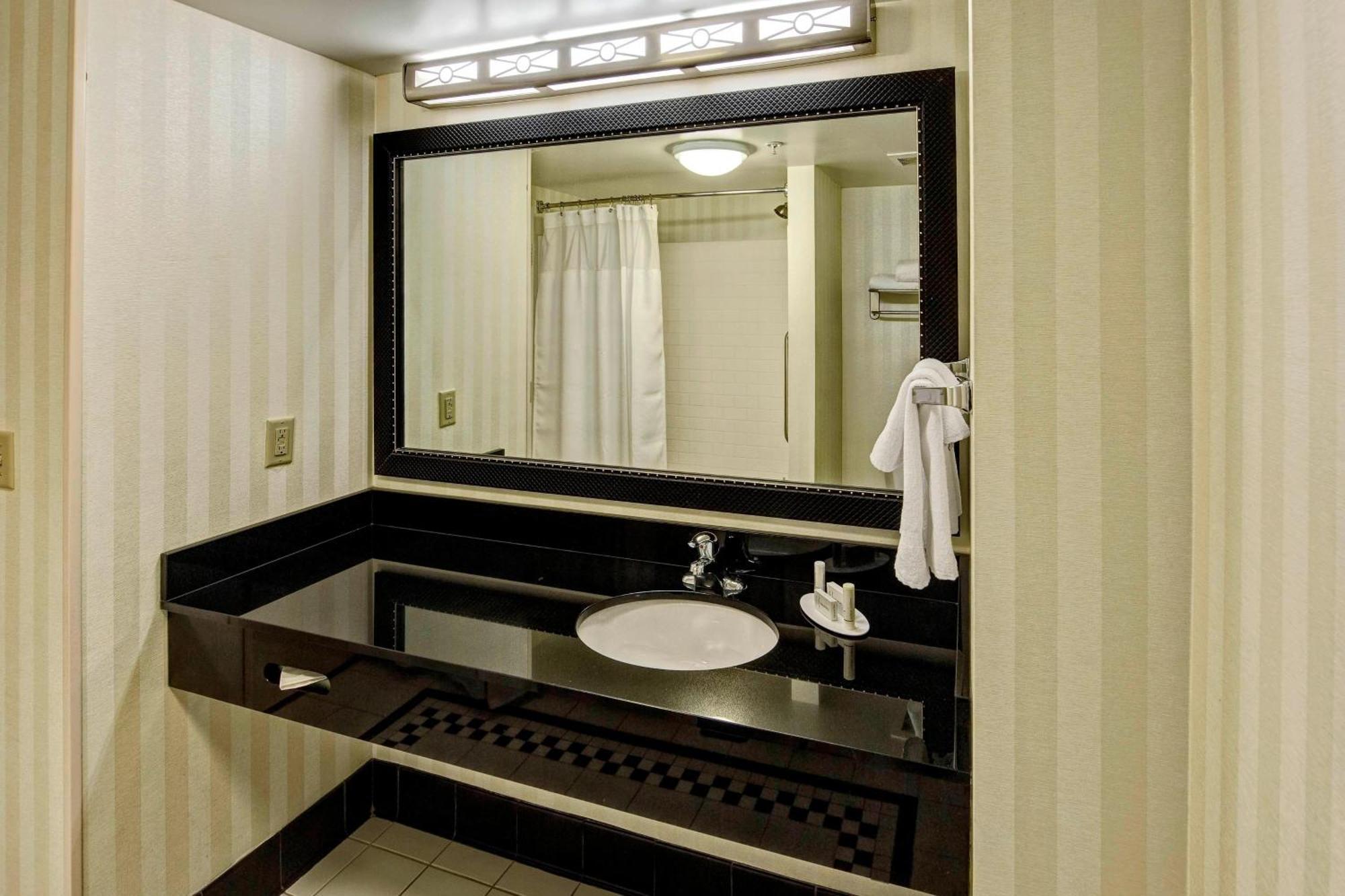 Fairfield Inn & Suites Memphis Олив Бранч Екстериор снимка